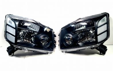 Headlights for 04-15 Titan 04-07 Armada