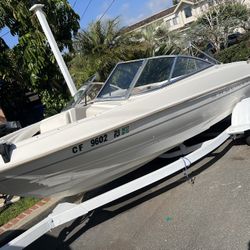 Bayliner Capri