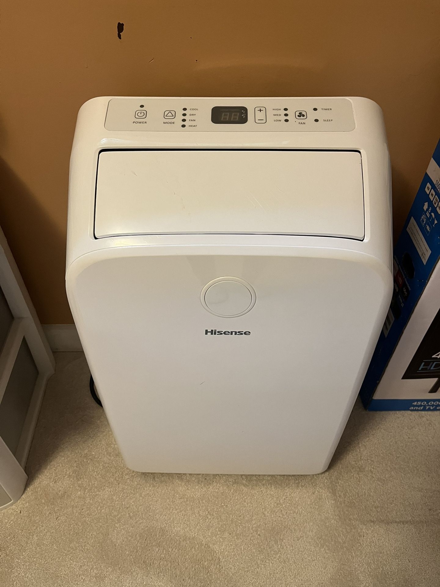 Portable Air conditioner - hisense, 8000 Btu 550 Sq Ft