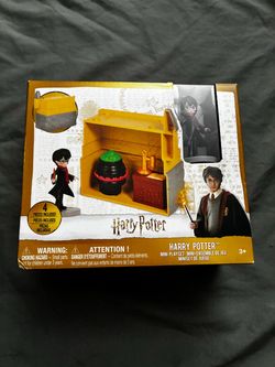 Harry Potter Mini Playset with Figure