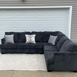 Free Delivery Gray Sectional Couch