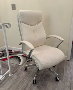 White Ergonomic Leather Soft Office Chair