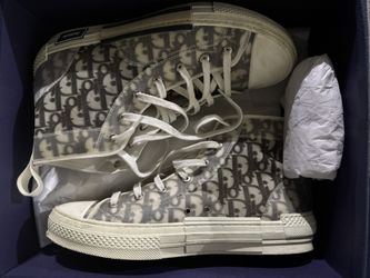 Men’s Dior Hight Top Sneakers, Size EU45 : $400