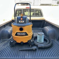 RIDGID 16 Gal. 6.5 Peak HP NXT Shop Vacuum Wet Dry Vac w/Cart, Filter, Hose & Attachment