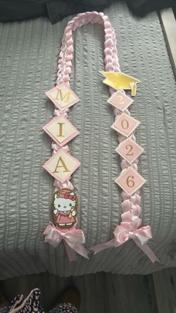Hello Kitty Leis