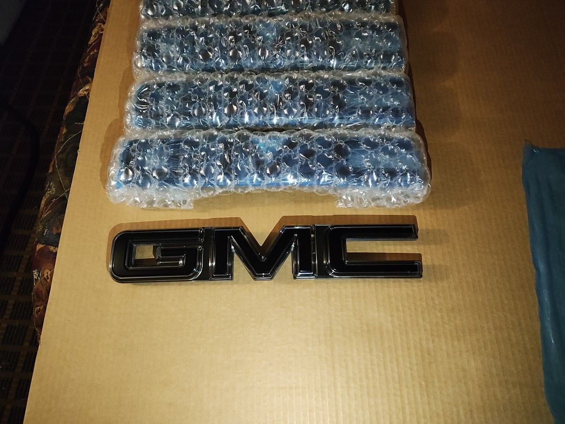 2019 To 2024 GMC Front Grill Illuminated Emblem Glossy Black