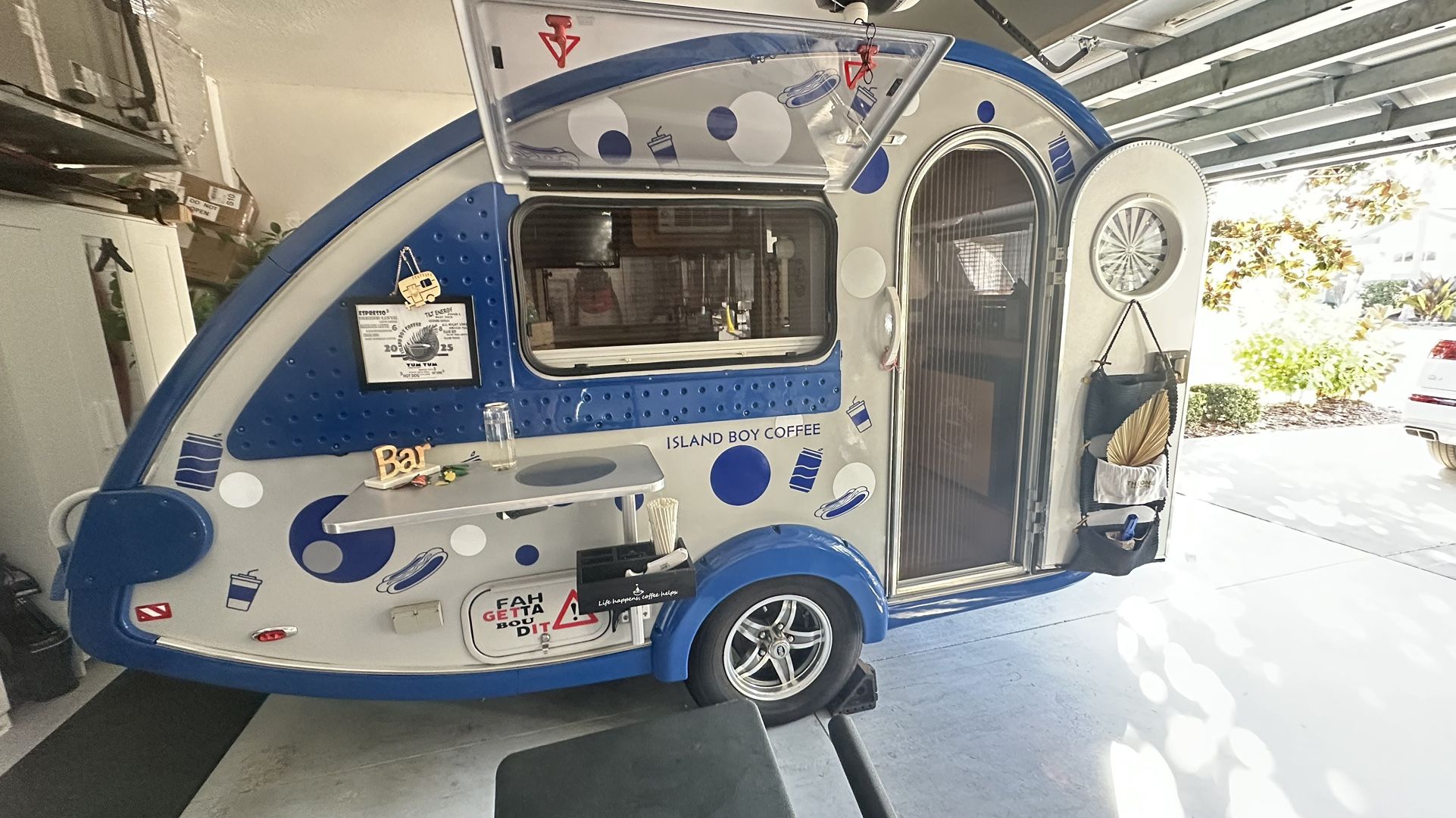 2018 T@B camper Model S. COFFEE SHOP READY