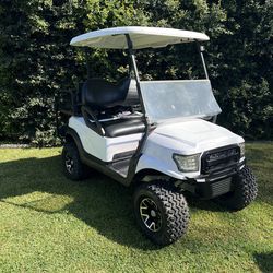 Lifted club car precedent custom golf cart
