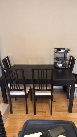 Dining Room Table with Extension Leaf
