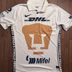 Pumas UNAM 2021/22 home jersey 