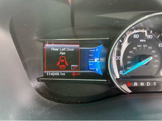 Ford Explorer XLT AWD