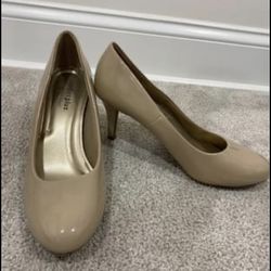 Nude High Heels Size 10