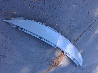 Honda Accord upper grille molding