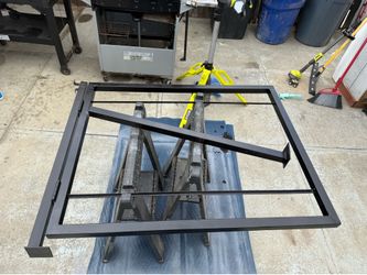Metal gate