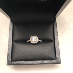 Kobelli Ring Size 6