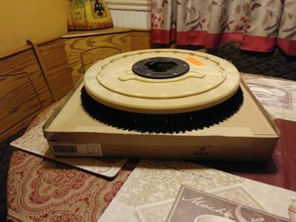 CARPET BRUSH NYLON