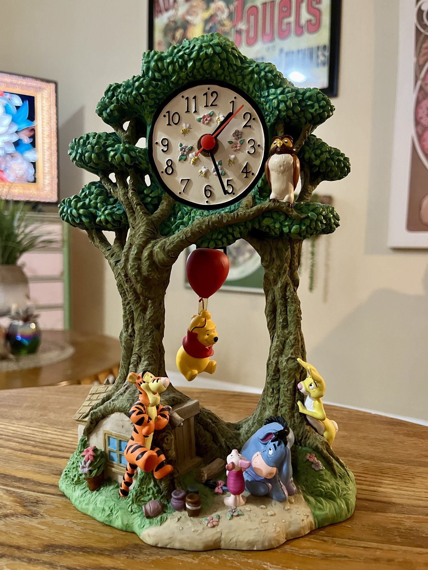 VERY Rare Vtg Disney Winnie The Pooh & Friends Pendulum Clock