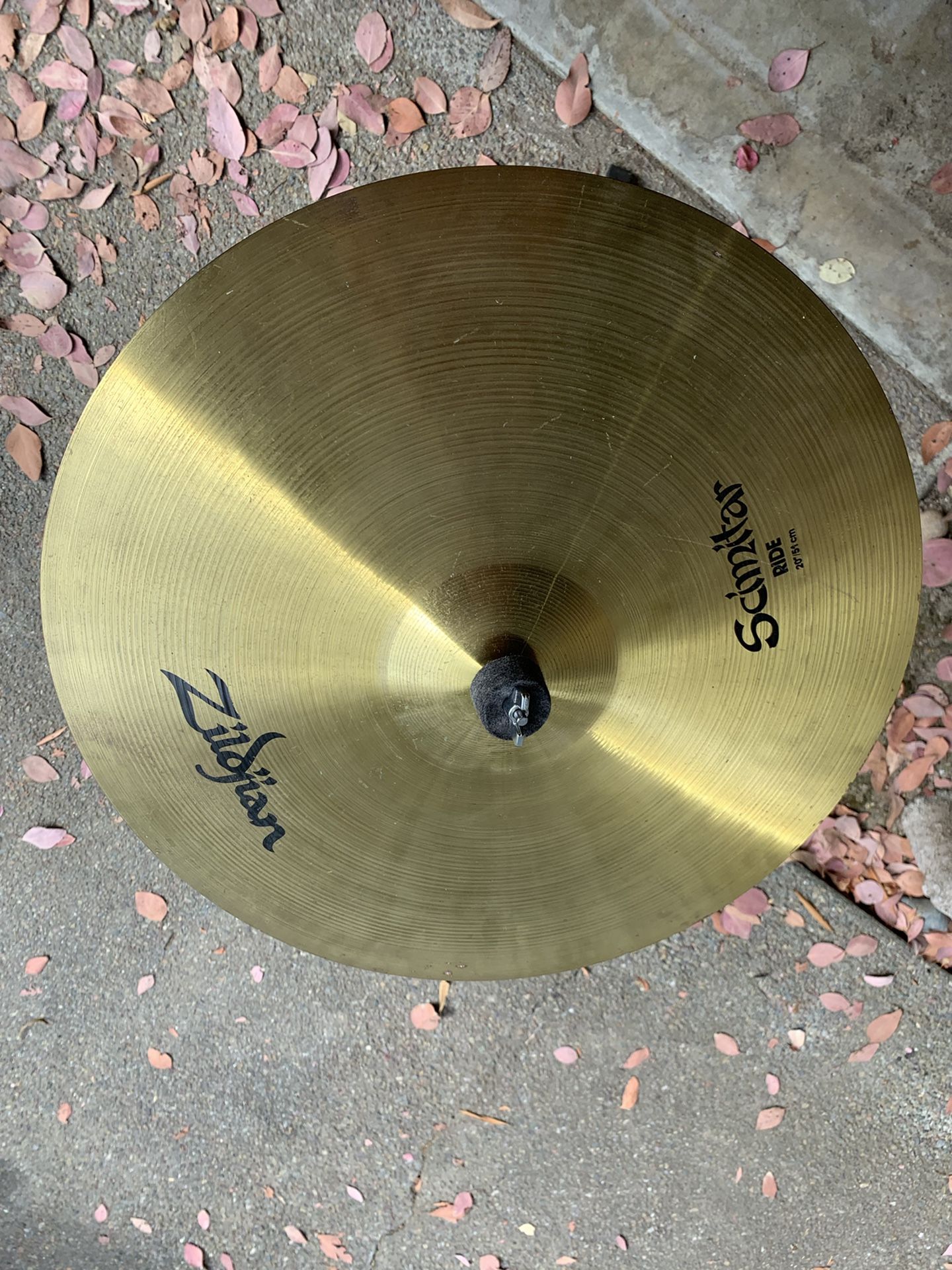 Zildjan Scimitar ride cymbal w stand