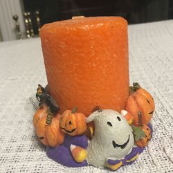 Halloween candle holder and candle