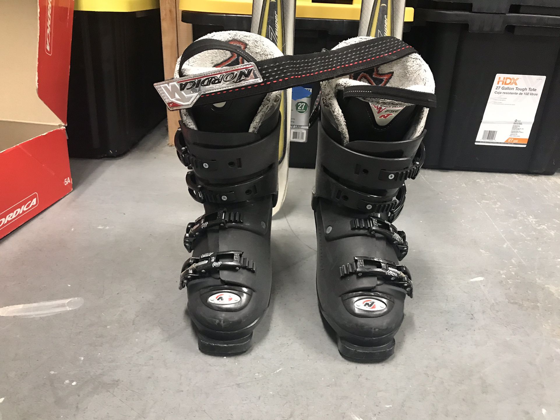 Men’s Nordica’s Ski Boots 28.0-28.5