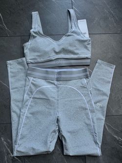Alo yoga set, size Medium