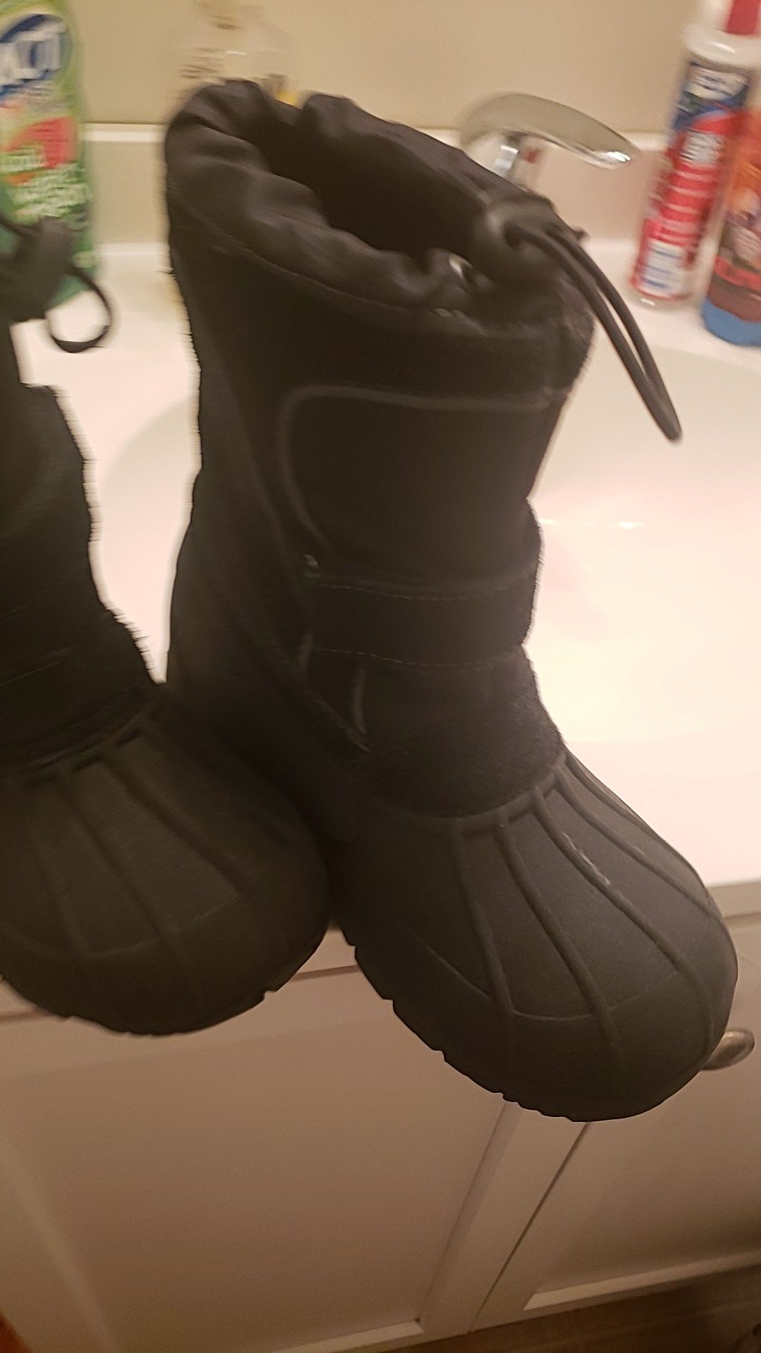 Totees boots kids Size 1 $12