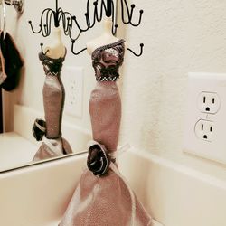 Necklace Rack/ Holder