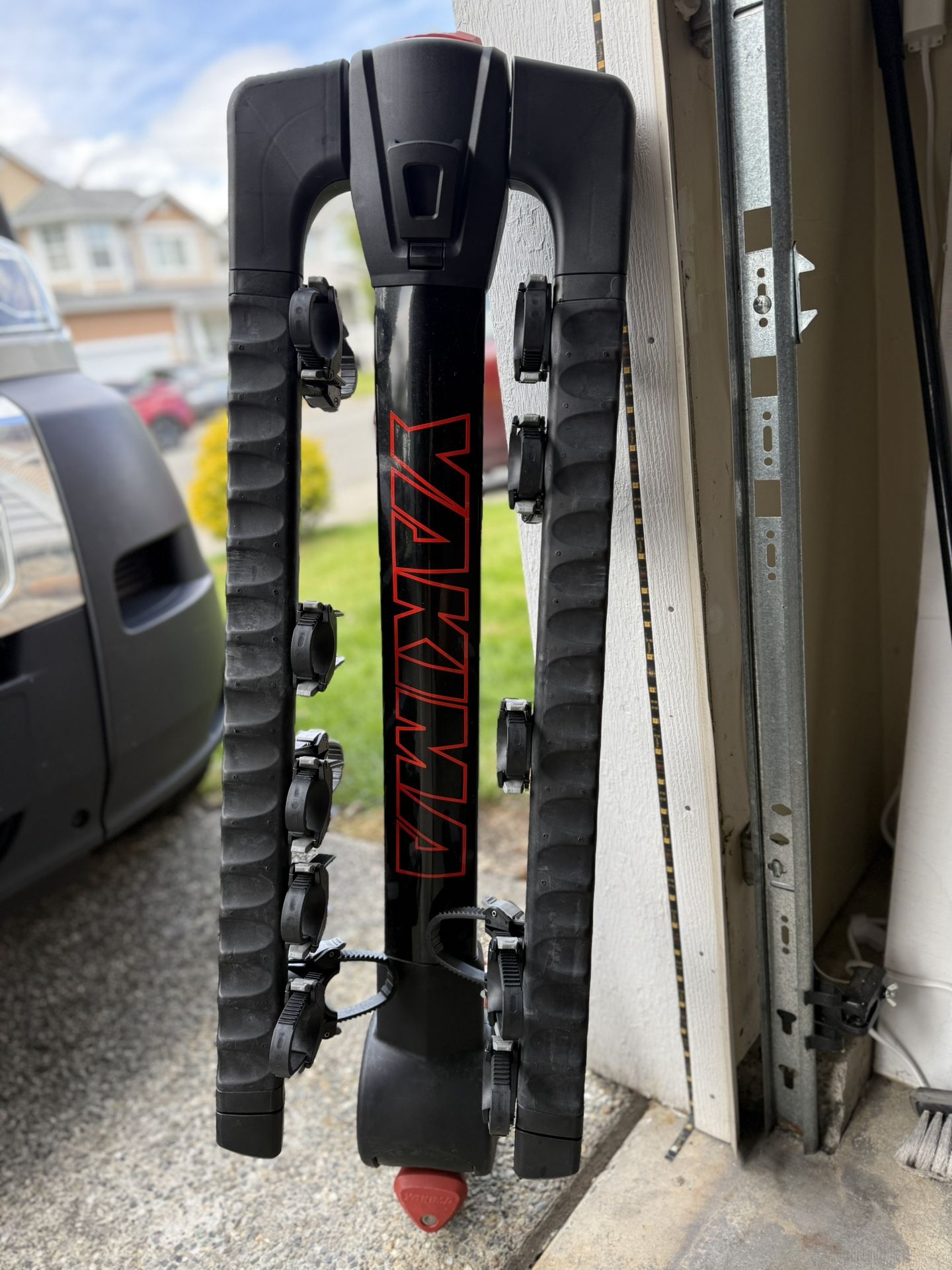 Yakima 5 Bike rack Full tilt