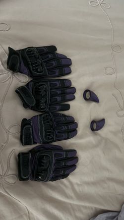 Gloves 