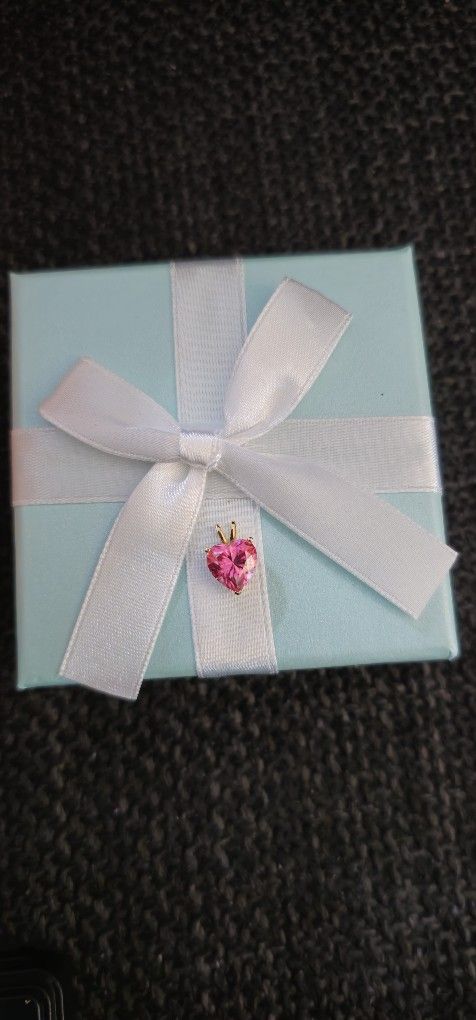 18K Pink 2ct Moissanite Heart Pendant