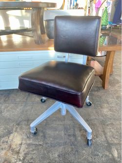 Refurbished Mid-Century Bassick Armless Steno Chair