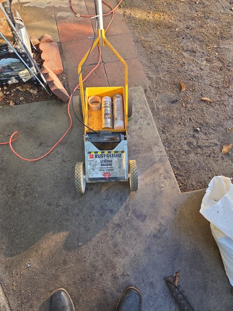 Rust-Oleum Striping Machine