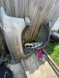 Selling bubble eye lights & fenders 20202/ Chevy