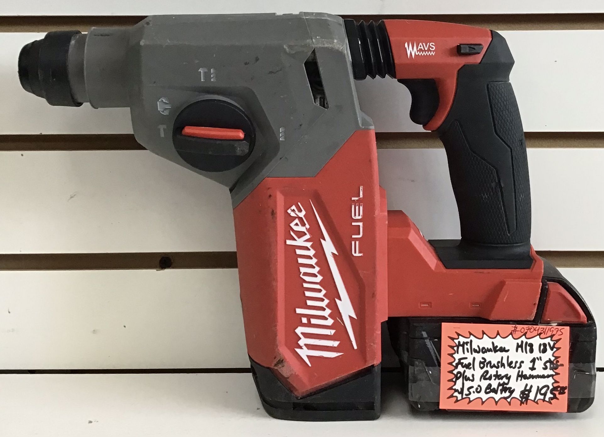Milwaukee M18 18V Fuel Brushless 1” SDS-Plus Rotary Hammer W/ 5.0 Battery