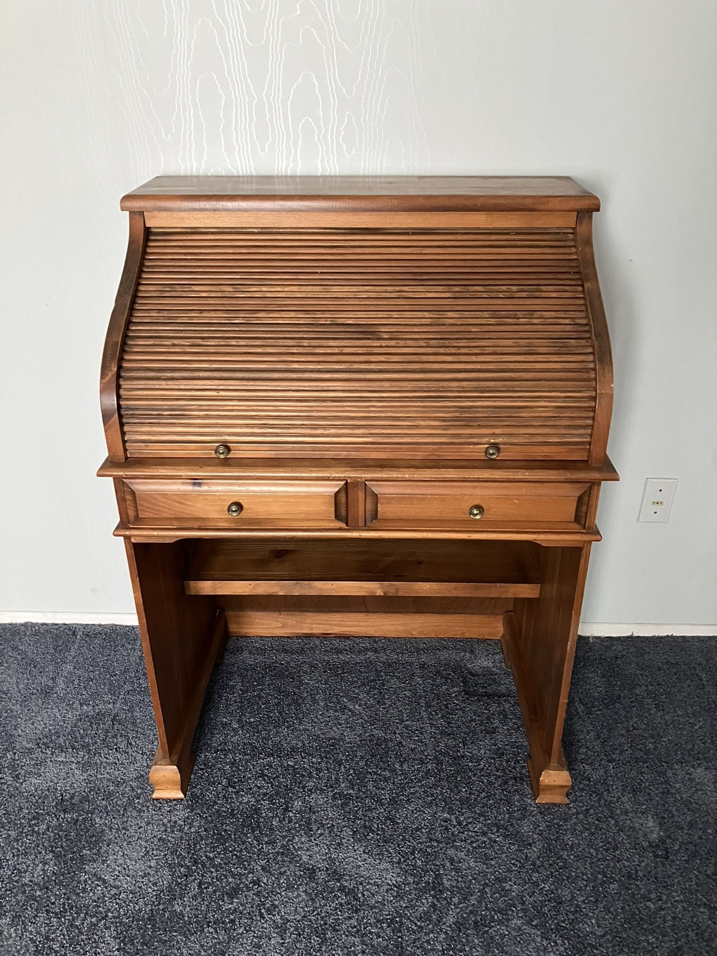 Roll Top Desk - Solid Pine