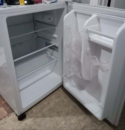 Mini Fridge Like New