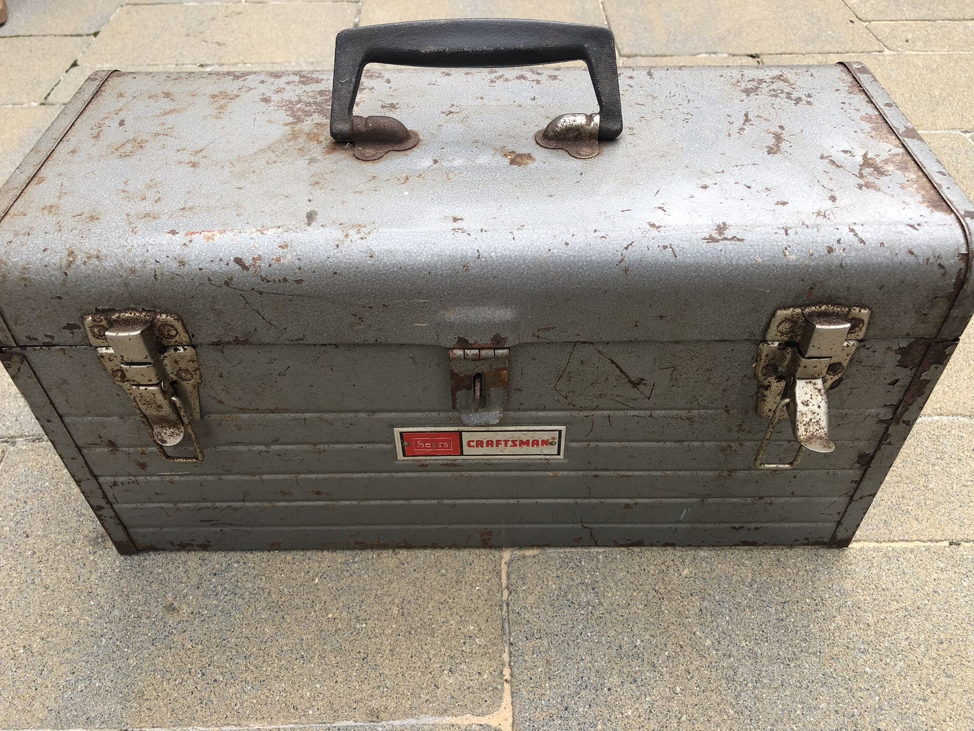 VINTAGE SEARS CRAFTSMAN METAL TOOLBOX