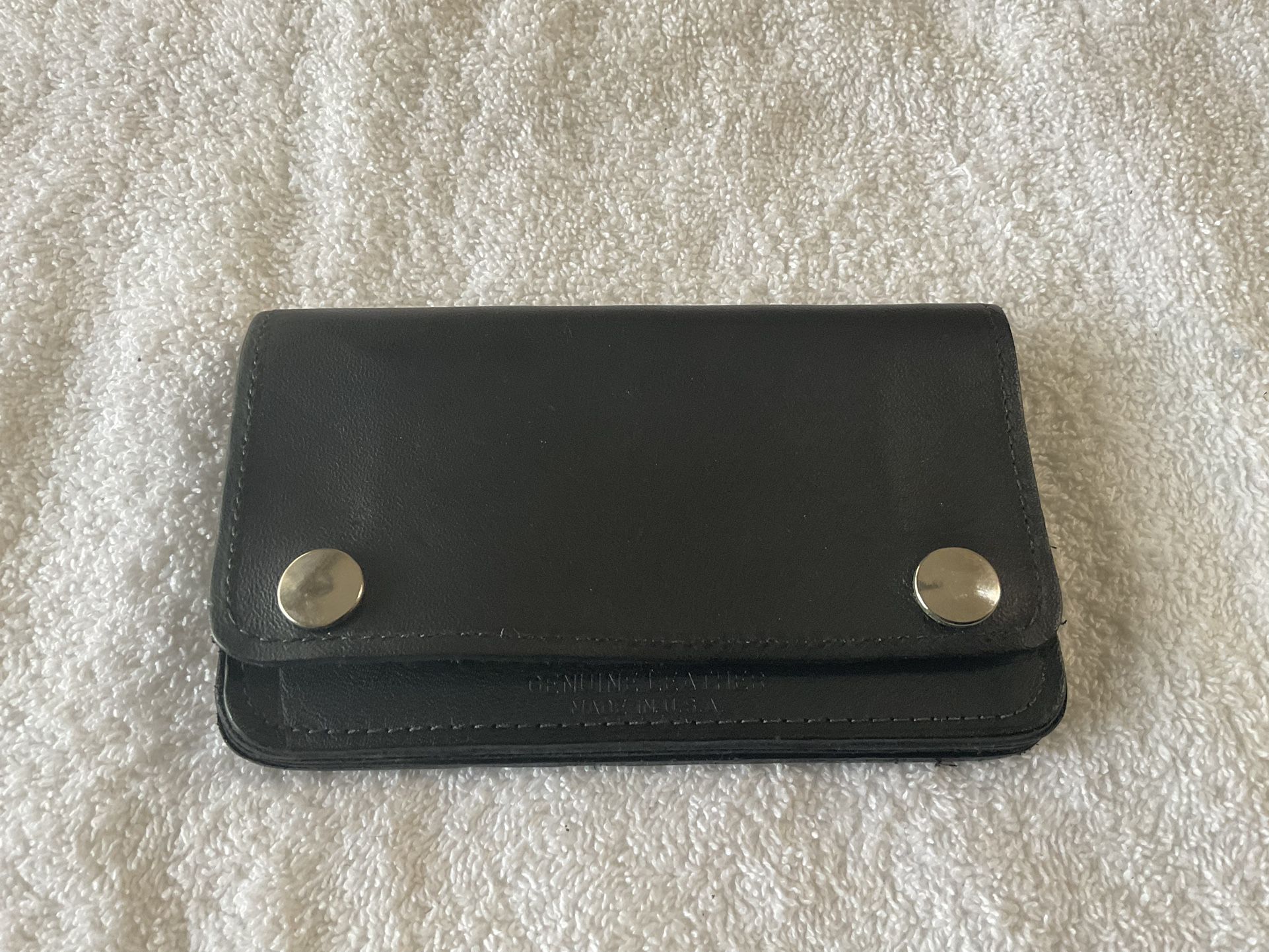 Small leather biker/trucker wallet