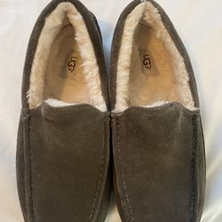 Mens Uggs $30