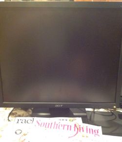 Acer dual 19" monitors