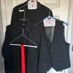 Men’s Suit Size L 