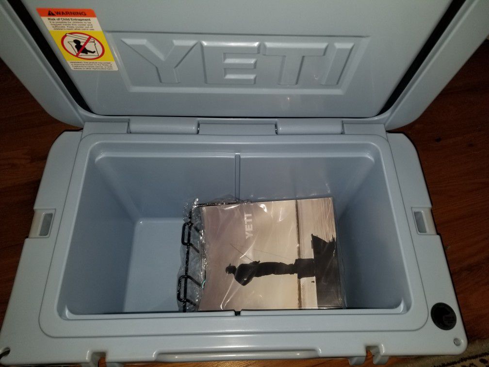 ***YETI 45 TUNDRA AQUIFER BLUE COOLER*** for Sale in Goldsboro, PA - OfferUp