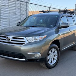 2013 Toyota Highlander SE