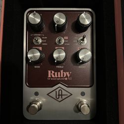 Universal Audio Ruby '63 Top Boost Amplifier Pedal
