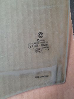 2017 VW Jetta Lt Rear Door Glass