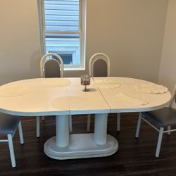 Adjustable Dinging Room Table