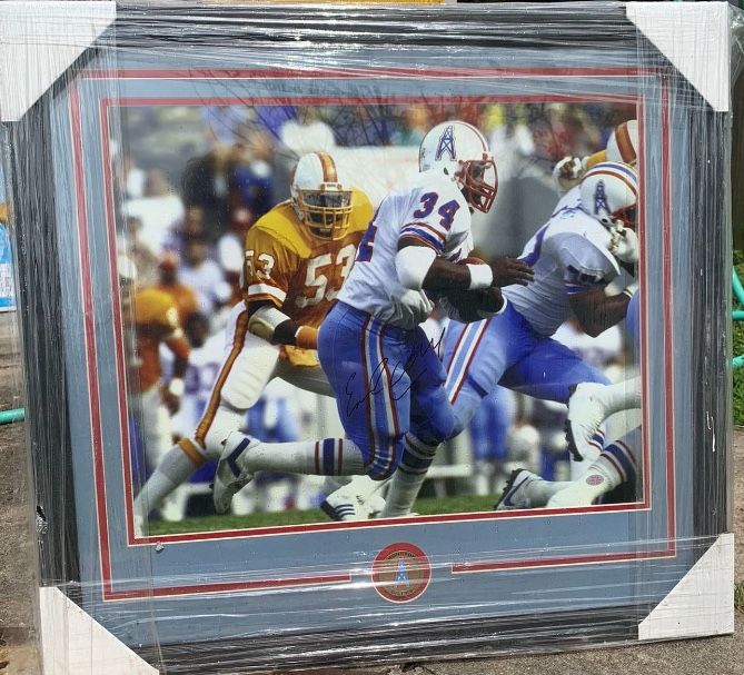 Houston Oilers!  Earl Campbell SIGNED AUTHENTIC