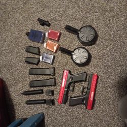 Gel Blasters With Extra Gel Pallets 