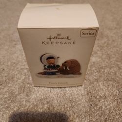 2011 HALLMARK FROSTY FRIENDS KEEPSAKE ORNAMENT