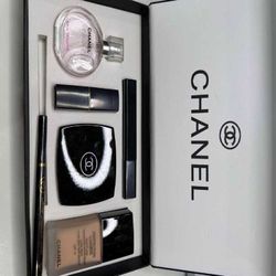 Fuel Your Beauty Career with New Cosmetology School Makeup Collection production suggest